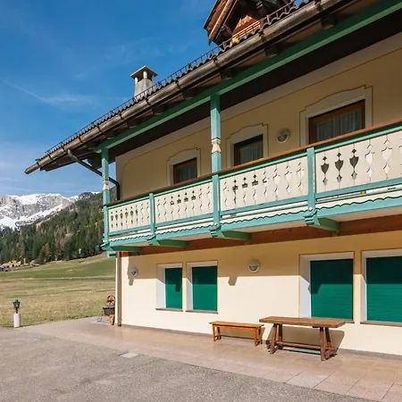 Locazione Turistica Ardoney * Campitello di Fassa